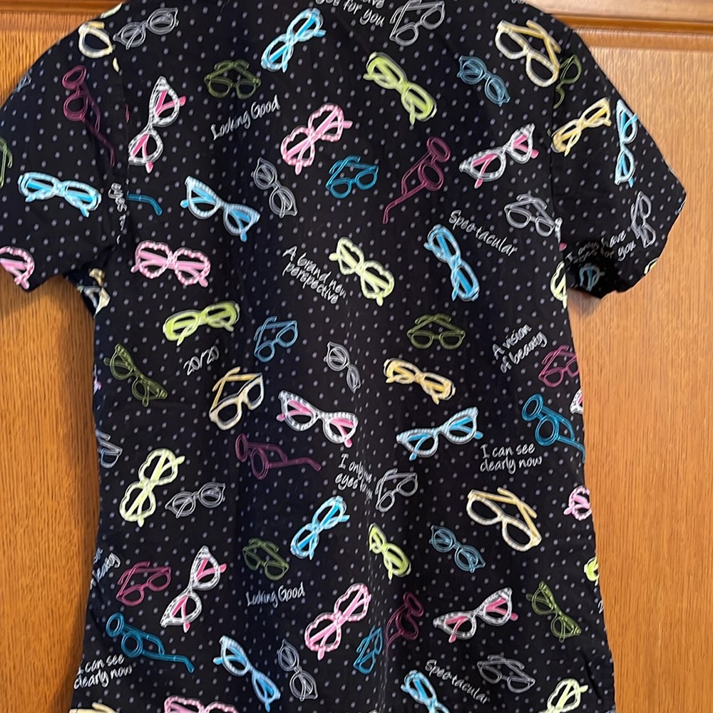 Cherokee scrub top - Picture 3 of 4